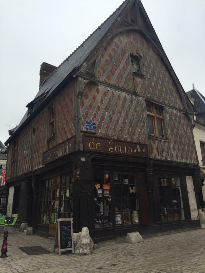 Gîte des Cochards Seigy Exteriör bild